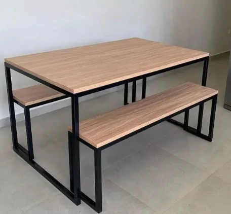 Mesa Industrial com bancos