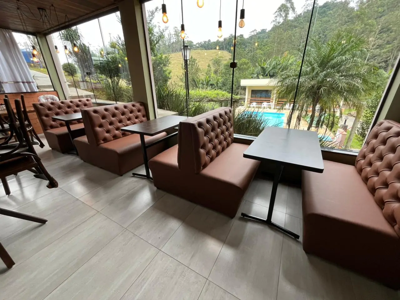 Booth Capitonê Duplo